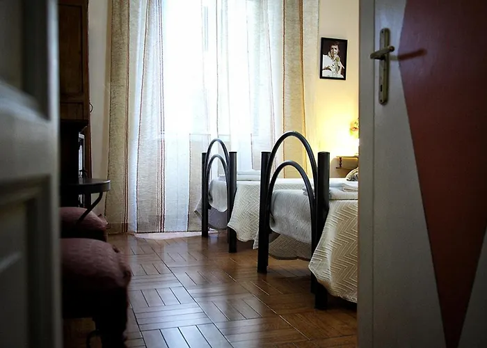לינה וארוחת בוקר Bed Pegaso 3*